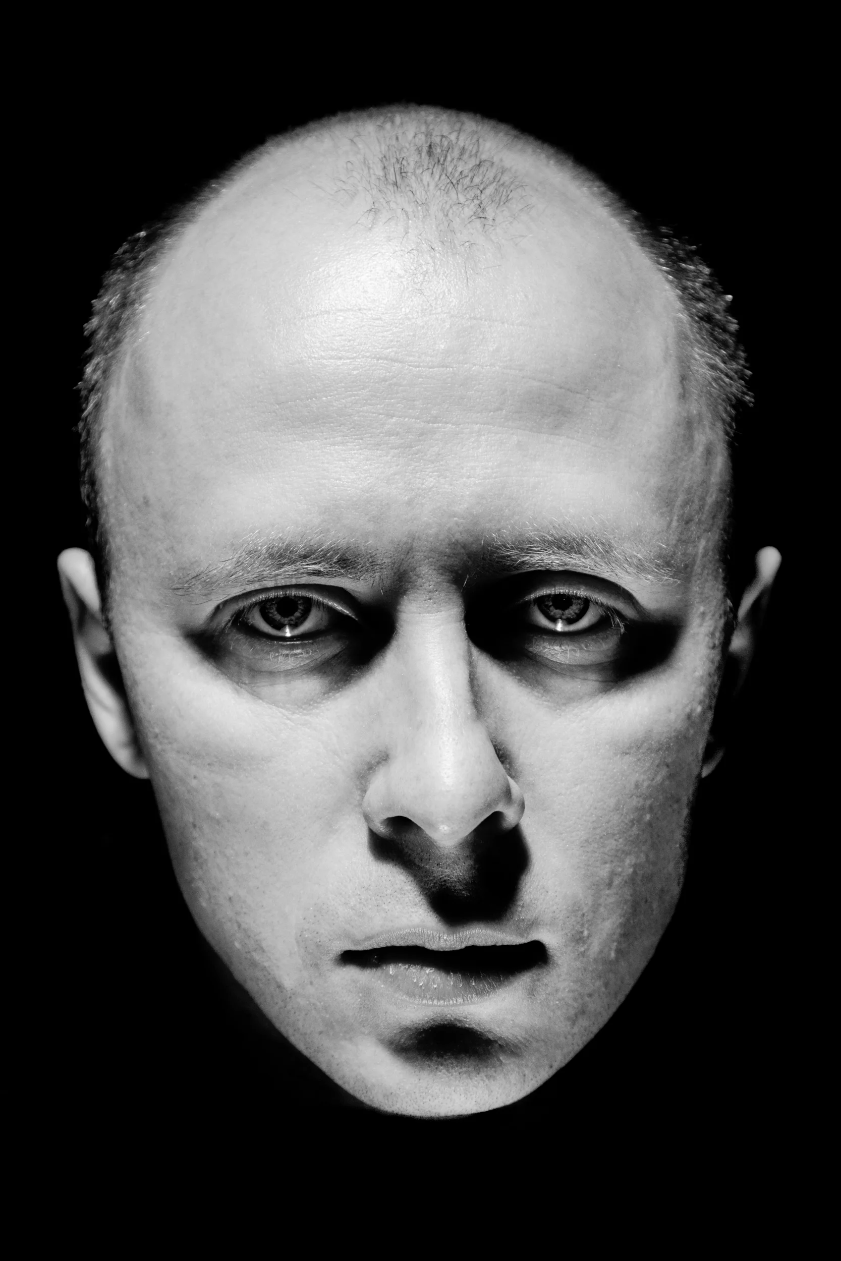 A.Erlebacher_web-portfolio_15[000-1258.1] StarkStare_RomanKnertser.jpg