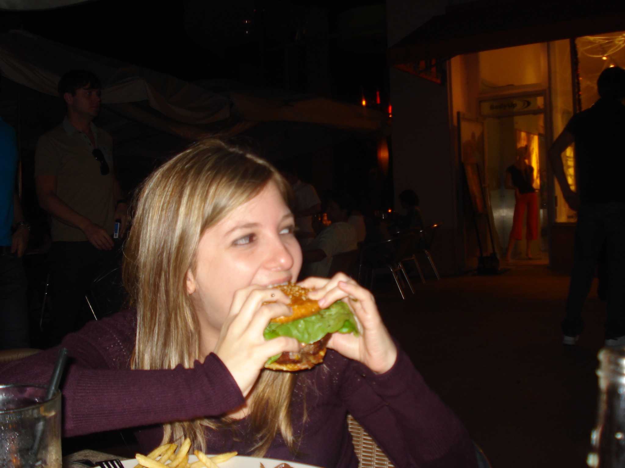 Nope that's not a vegan burger and yes I could have eaten two of them.