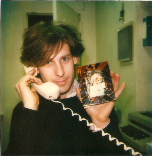 That's Aly, my uncle. The super cook. Here he was talking to me on the phone (that's me in the photo)