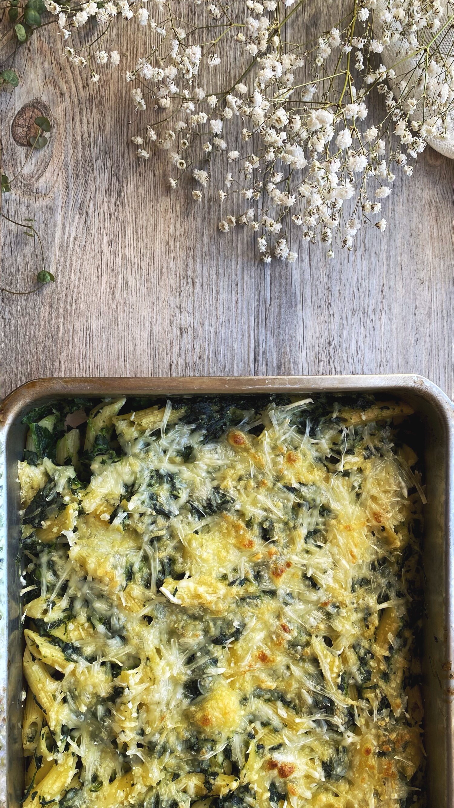 Easy Vegan Make Ahead Meal: Vegan Creamed Spinach Pasta Casserole | Brownble