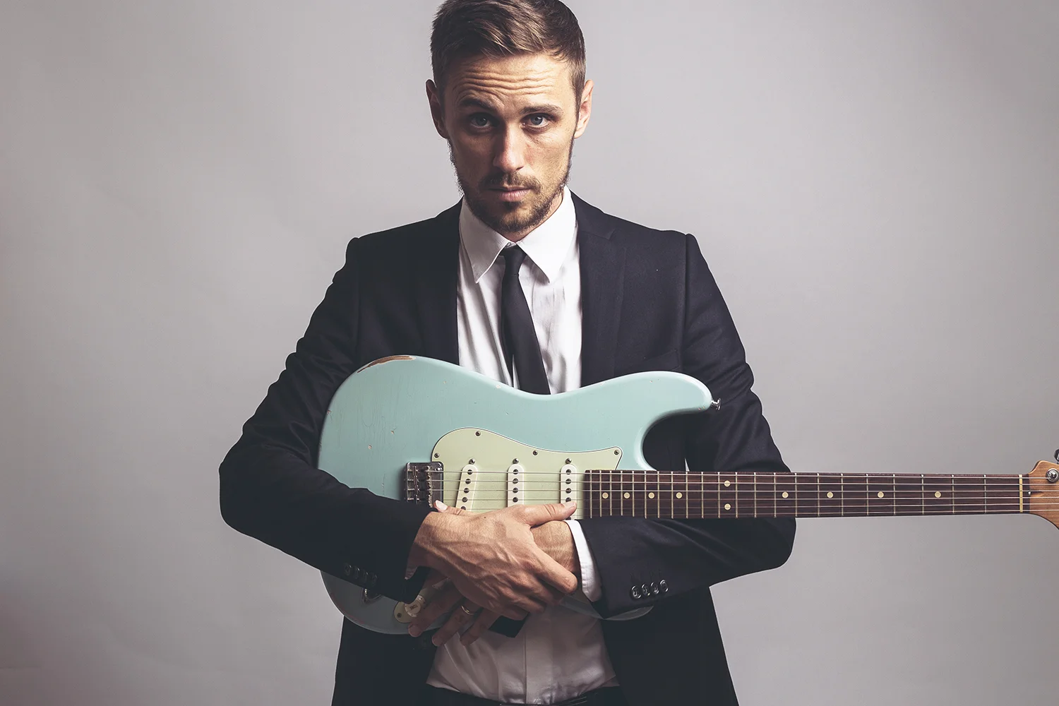 euan-guitar.jpg
