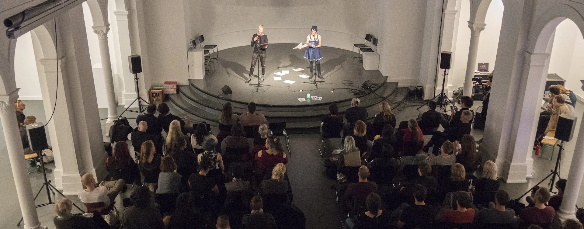 03_20150530_Nadine_Nelken_002-440 cropped banner.jpeg