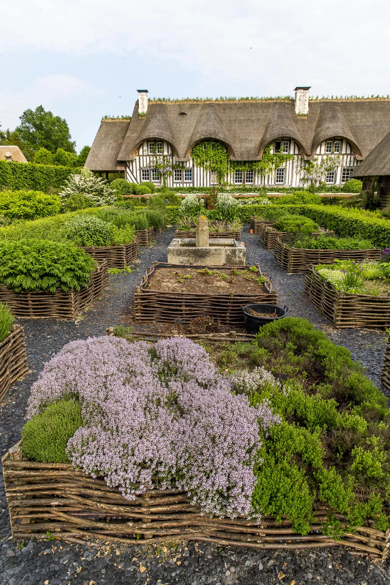 domainedablon_exterieurs_printemps©stephaneleroy-2-24.jpg