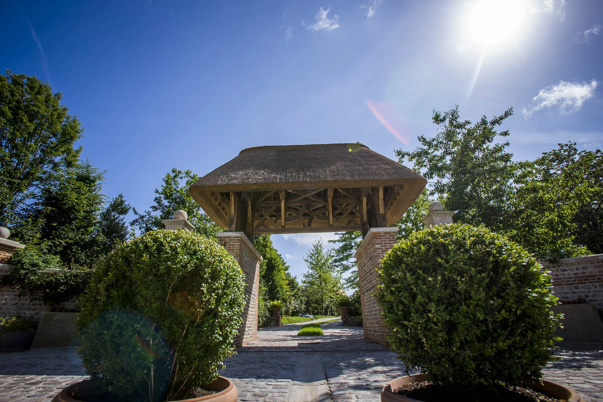 domaine_dablon_exterieurs_ete©stephaneleroy-E61R3011-2.jpg
