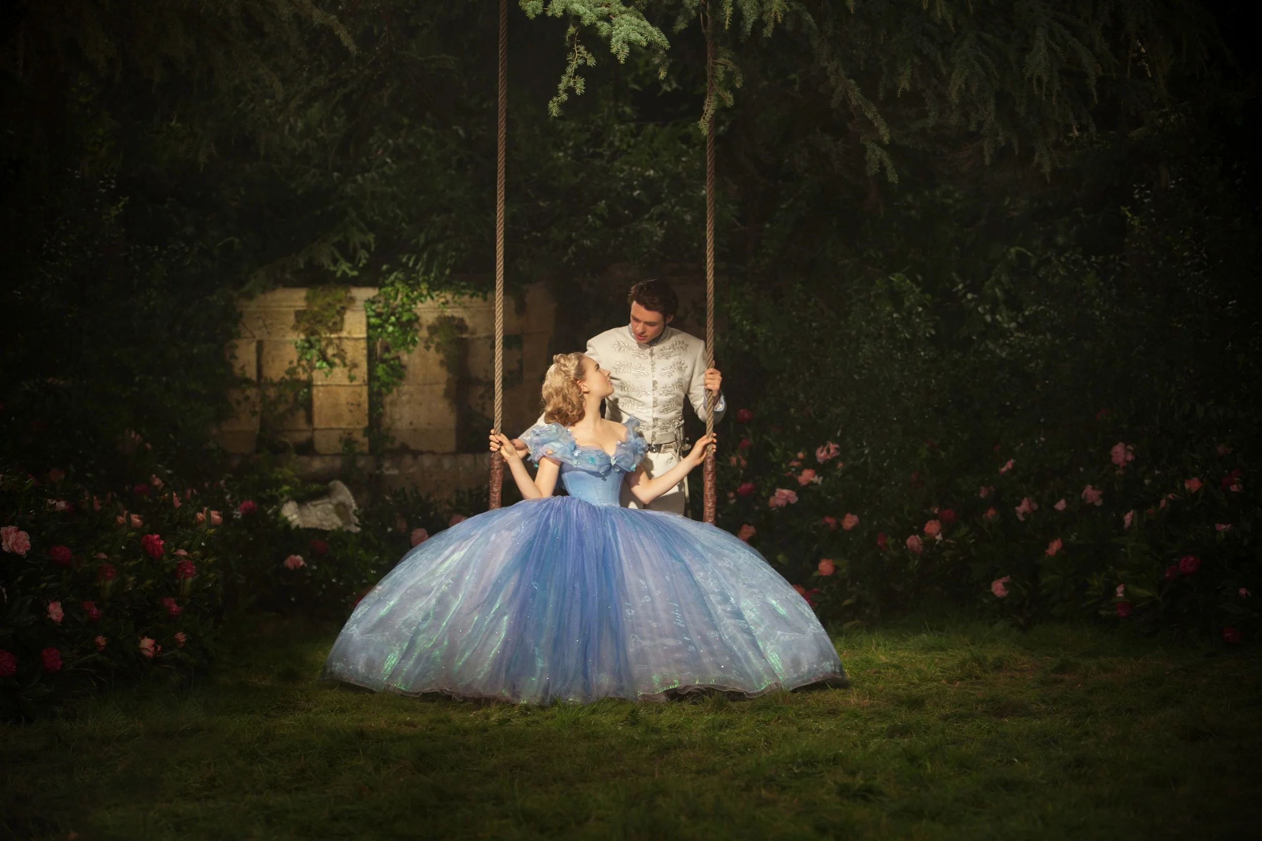 #FamilyFriday | Cinderella