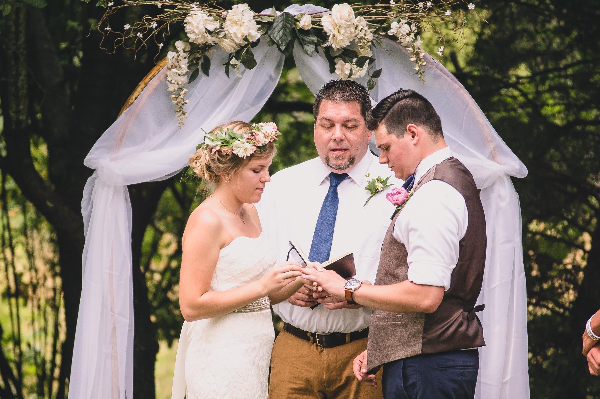 rustic backyard wedding lynchburg va by jonathan hannah photography