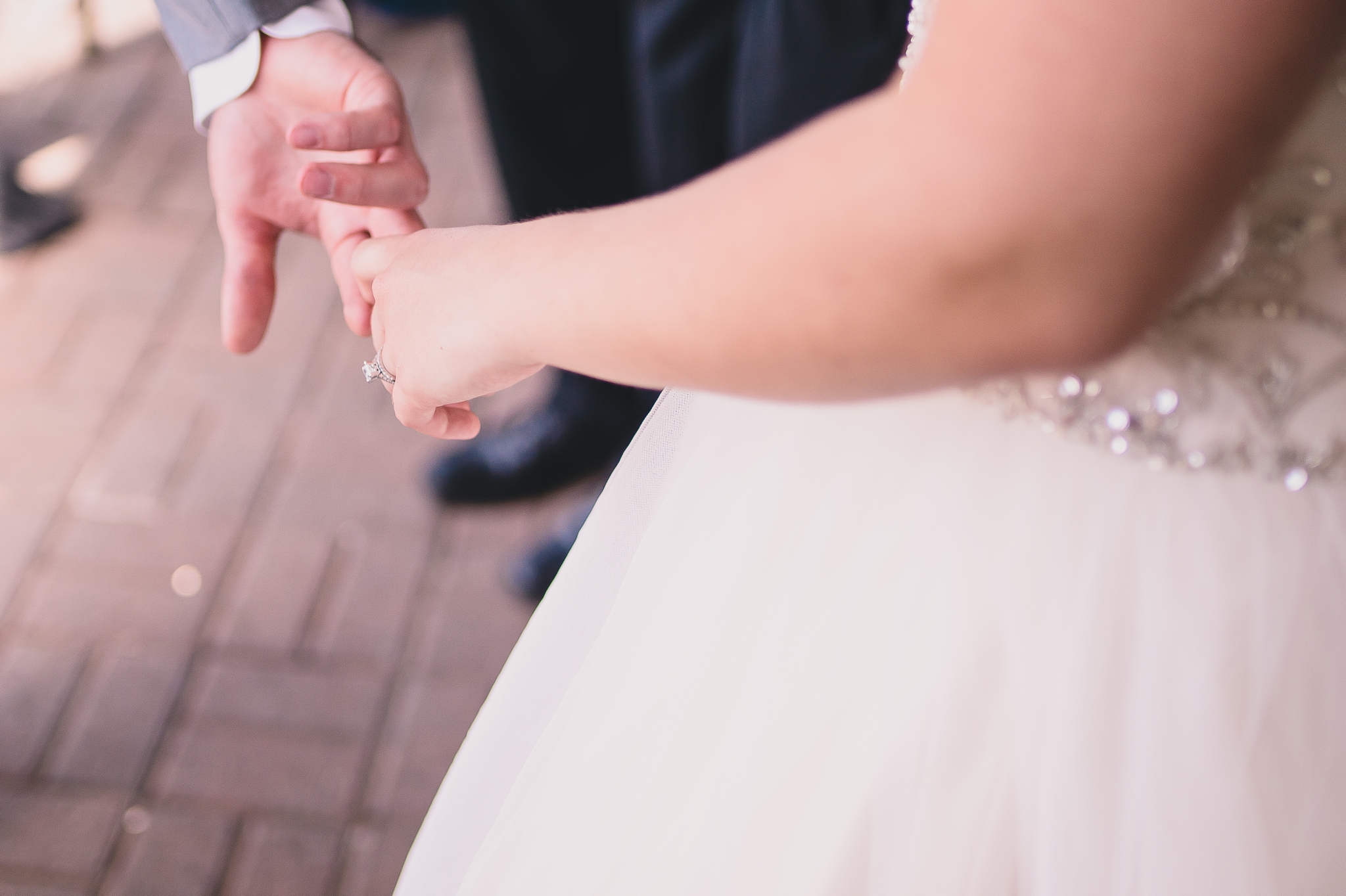 chesapeake bay wedding at silver swan bayside on kent island maryland by jonathan hannah photography