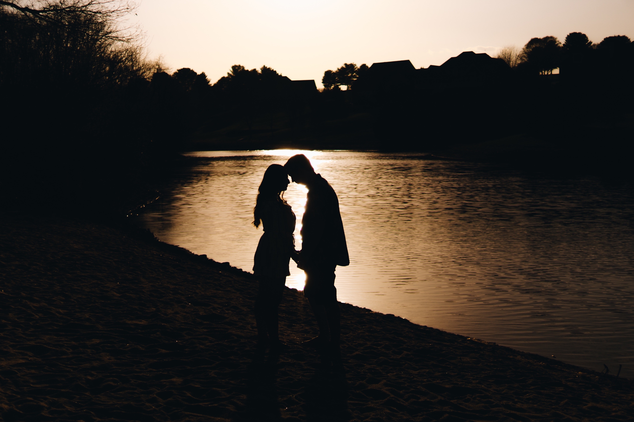 Lynchburg virginia Ivy Lake Forest engagement jonathan hannah wedding photography