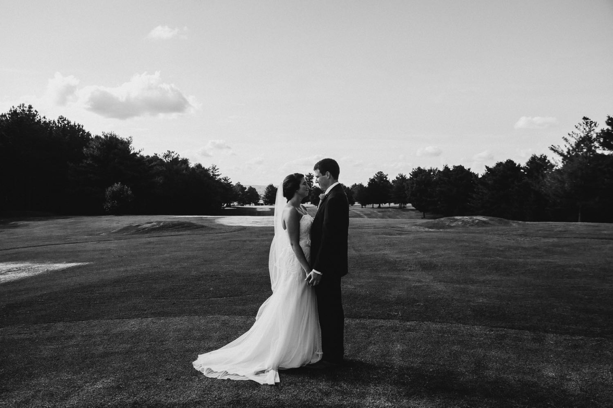 Elopement-Style Country Club Wedding Brookneal VA Hat Creek Golf Course Jonathan Hannah Photography lynchburg Virginia wedding photographers