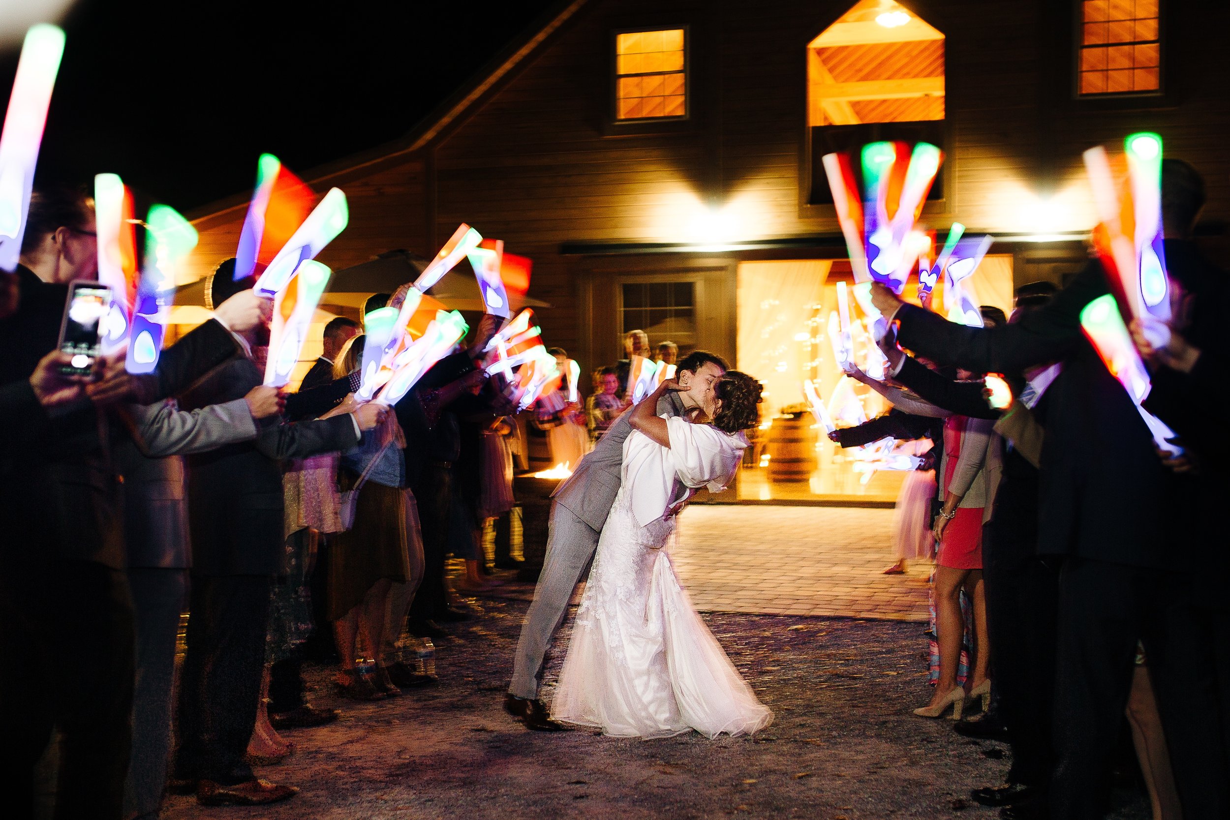 autumn_blue_ridge_mountain_wedding_at_sierra_vista_bedford_va_by_jonathan_hannah_photography