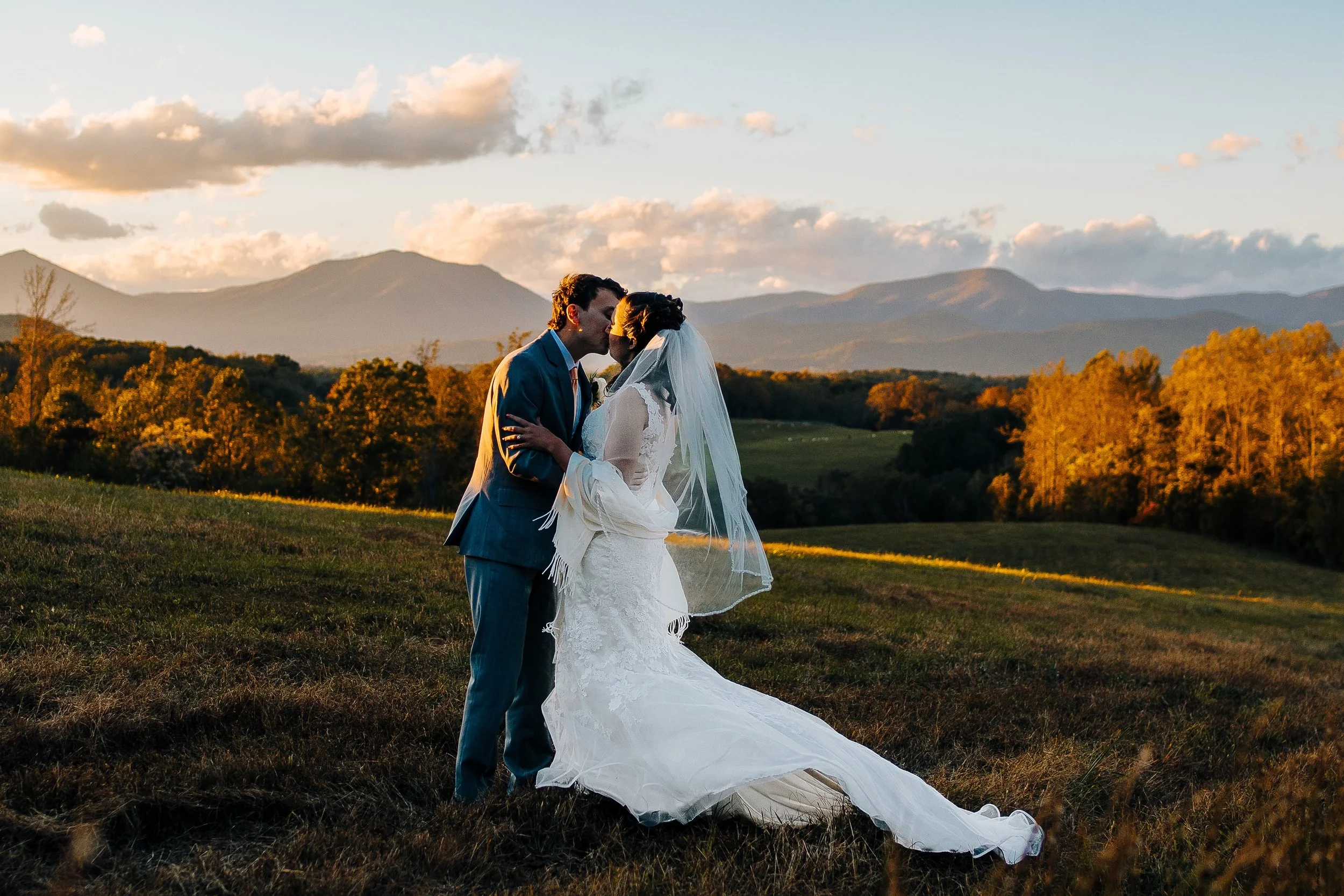 Zach &amp; Elizabeth's Blue Ridge Mountain Autumn Wedding at Sierra Vista, Virginia