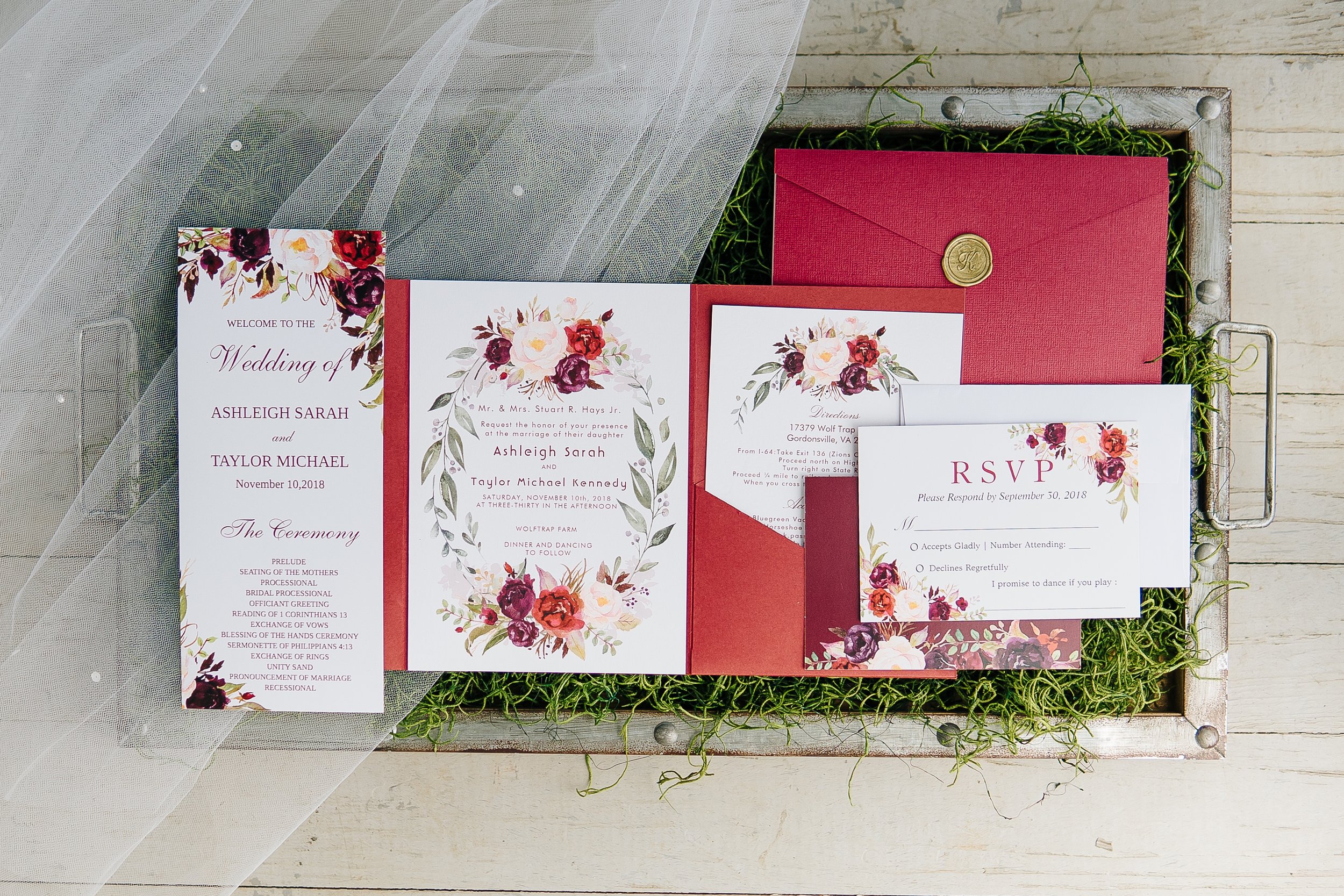 Bridal_details_invitation_suite_at_wolftrap_farms_by_jonathan_and_hannah_photography