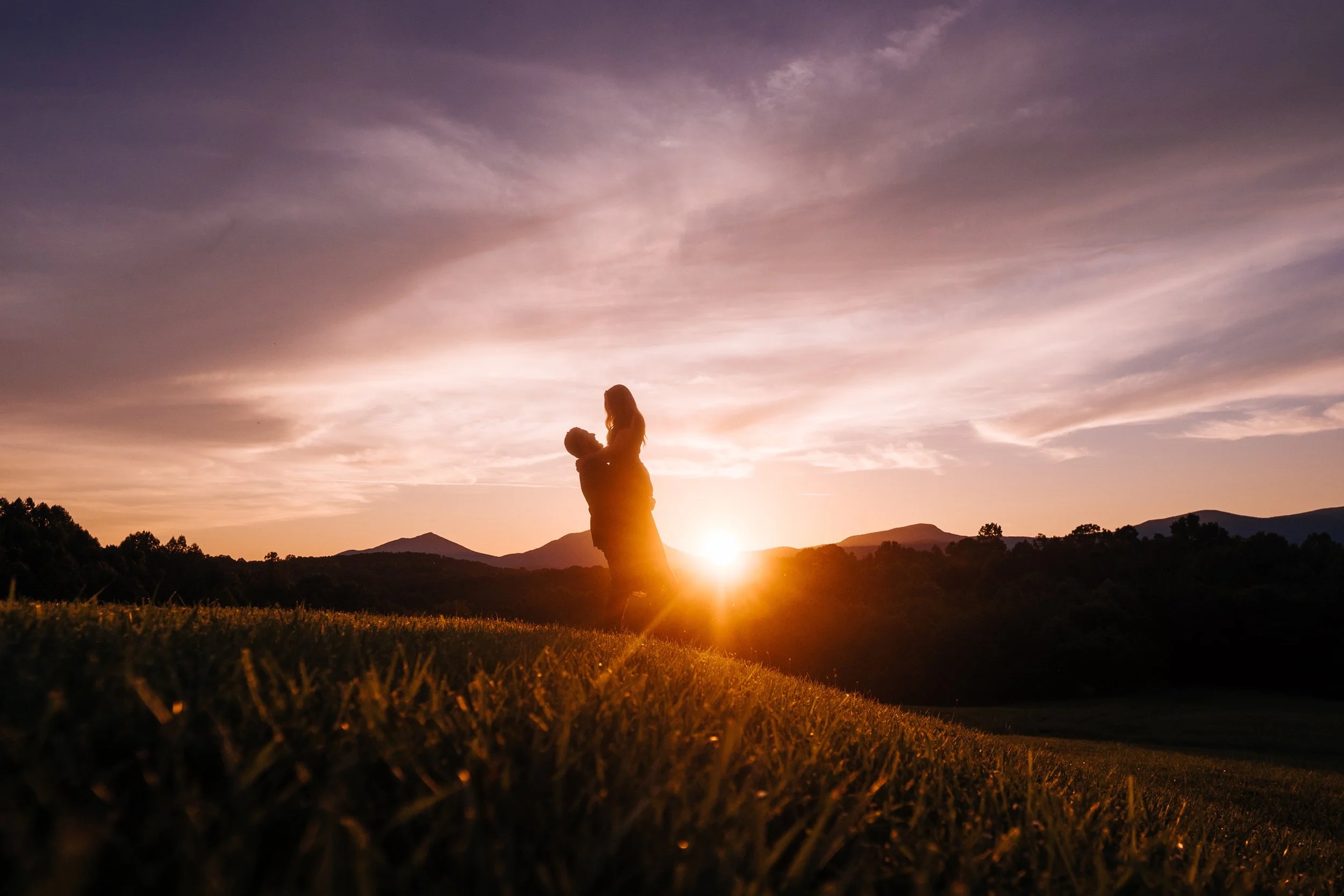 Nate &amp; Gabby's Summertime Engagement Session in Lynchburg, Virginia