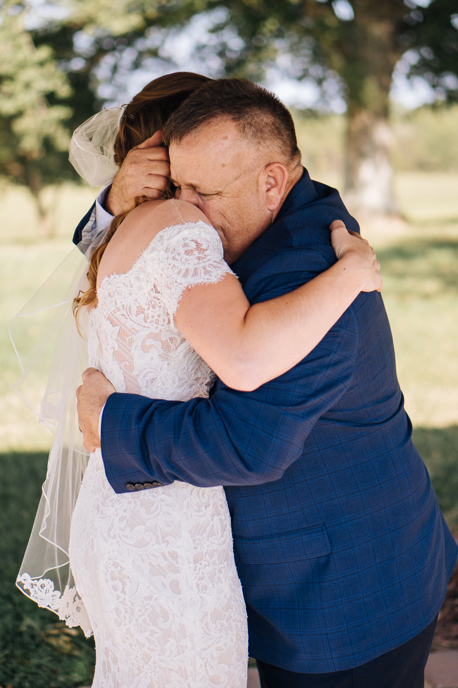 Beautiful summer wedding at Oakhaven North Carolina by Jonathan Hannah Photography-12.jpg