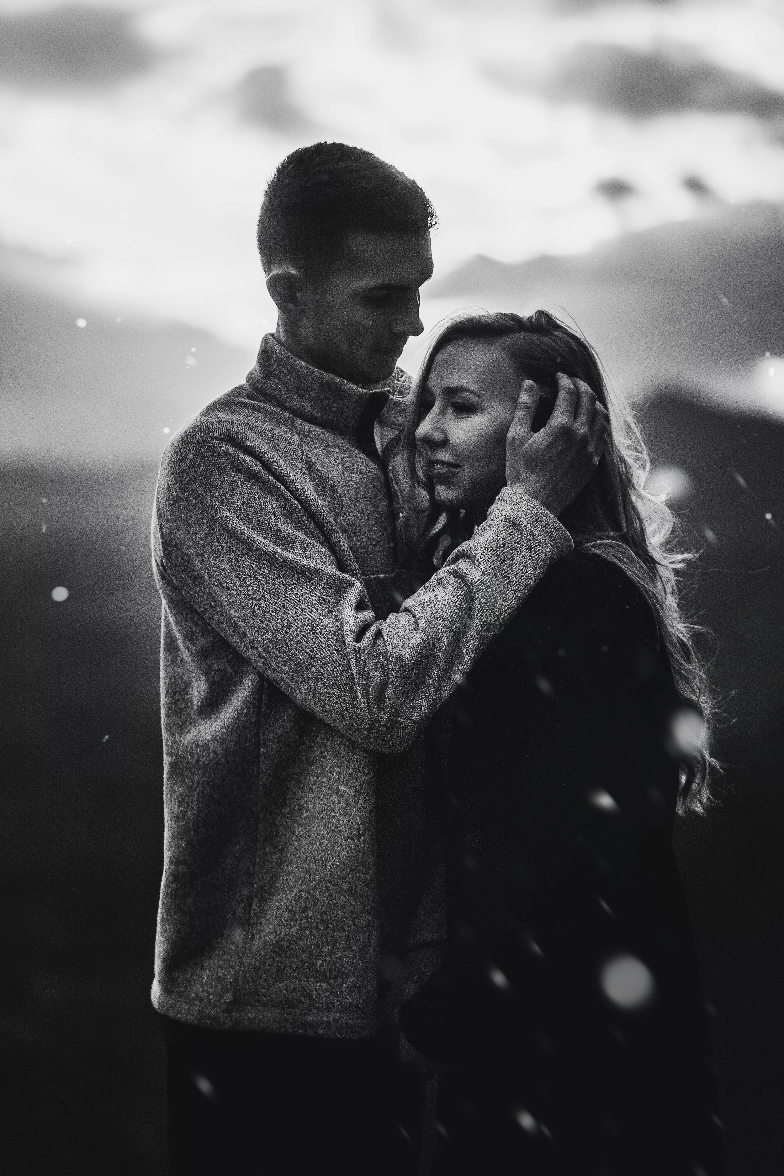 Josiah &amp; Bethany's Snowy Engagement Session in the Blue Ridge Mountains