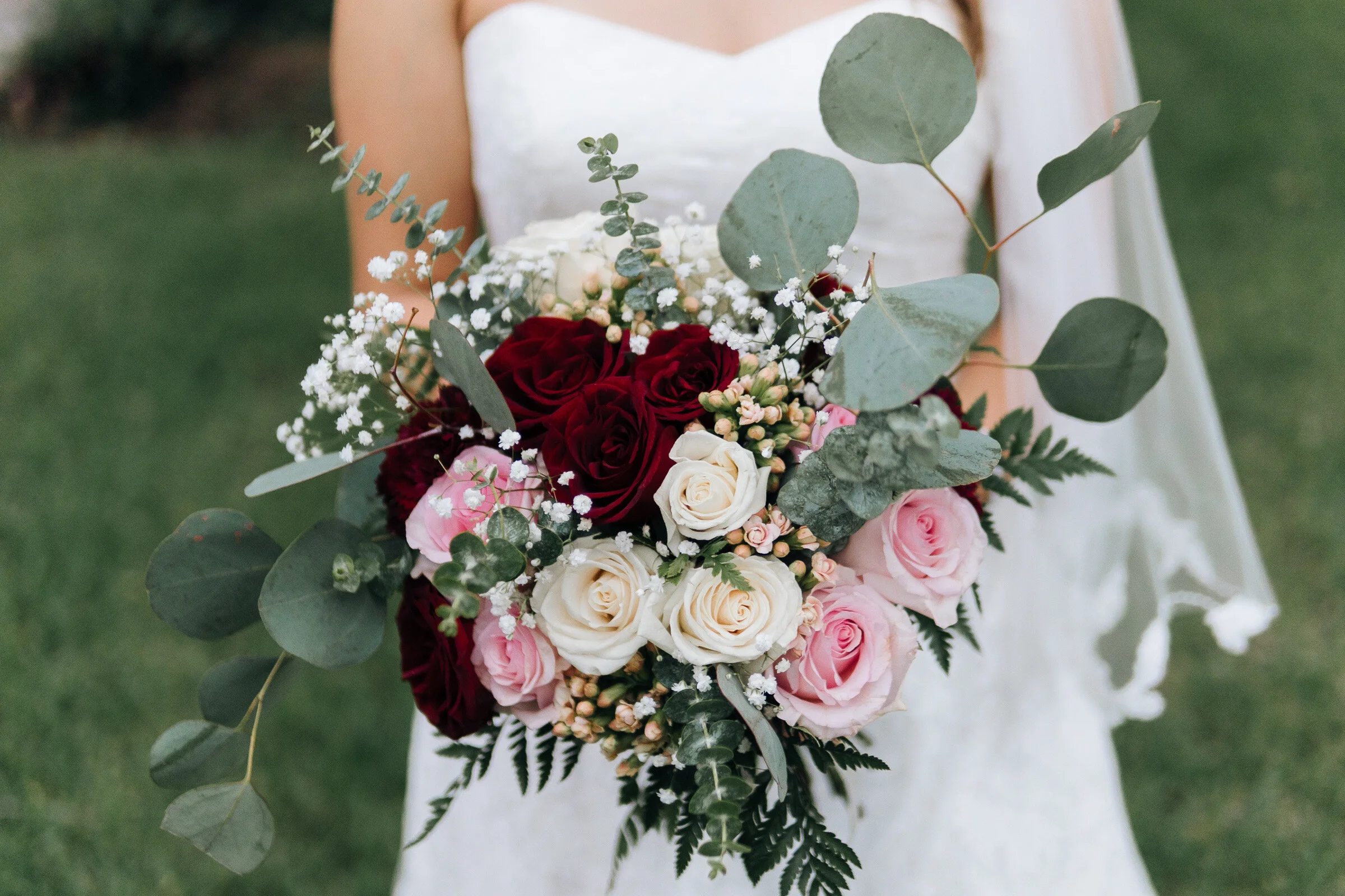 west_palm_beach_latino_interracial_wedding_blush_burgundy_white_gold_by_jonathan_hannah_photography-23.jpg