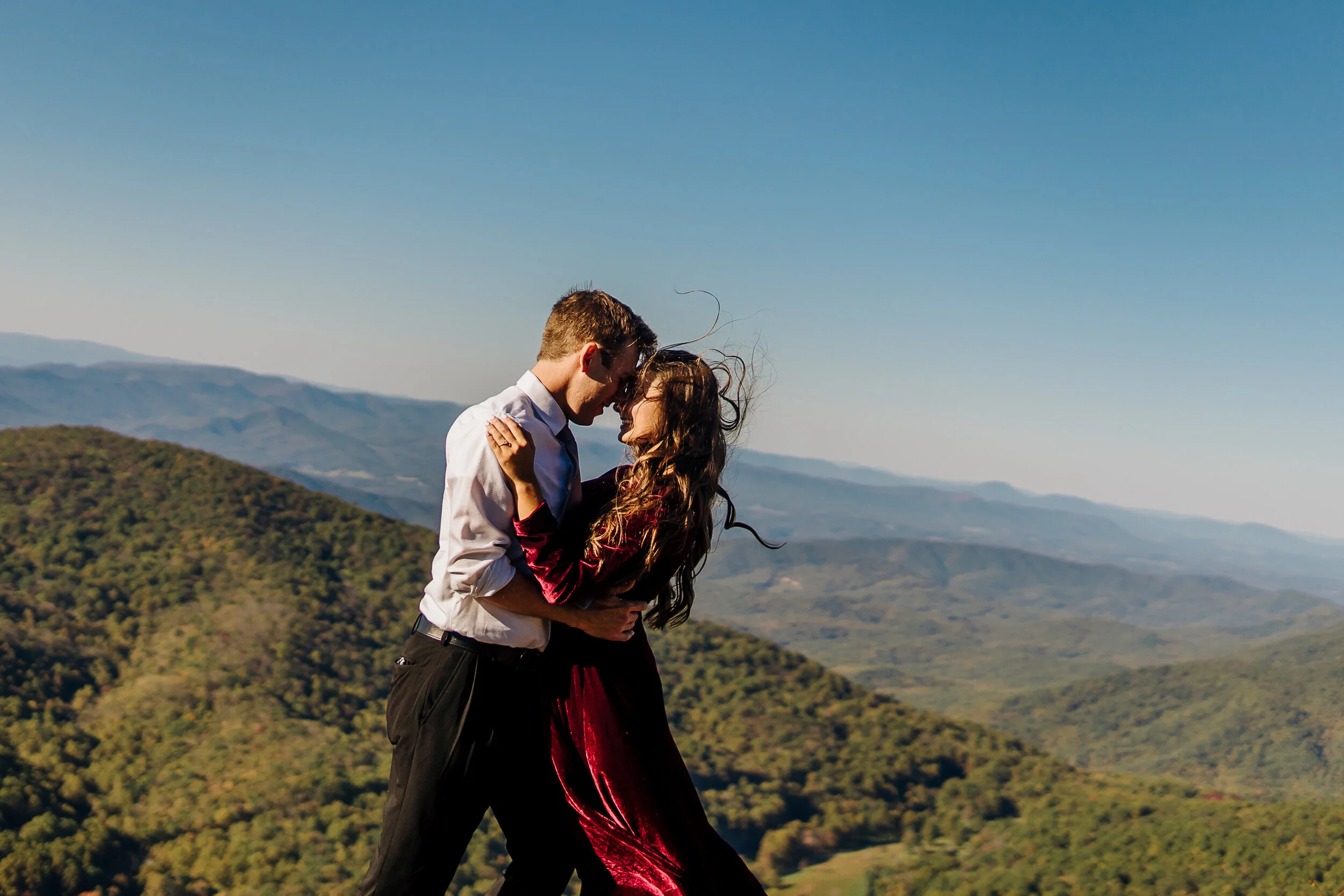 Julian &amp; Mary's Mountaintop Engagement Session at the Peaks of Otter, Virginia