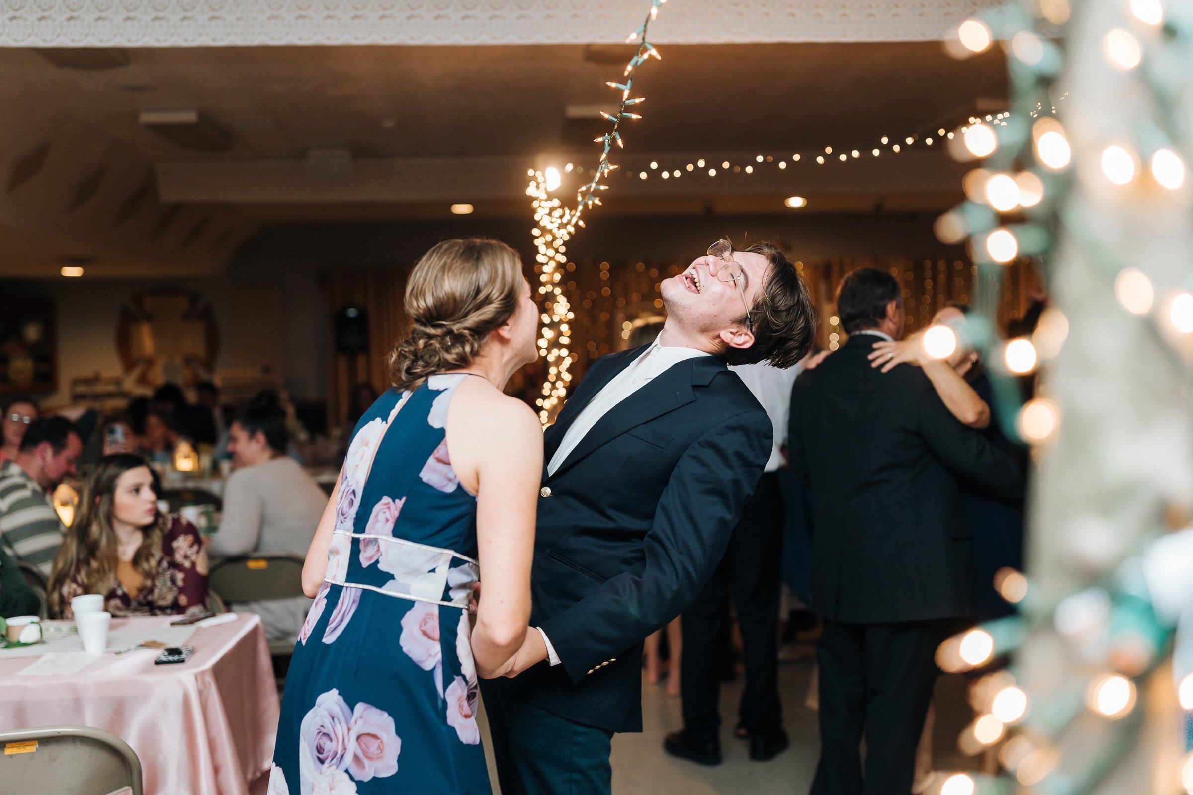 ethan-amy-countryside-fall-pennsylvania-church-wedding-by-jonathan-hannah-photography-63.jpg