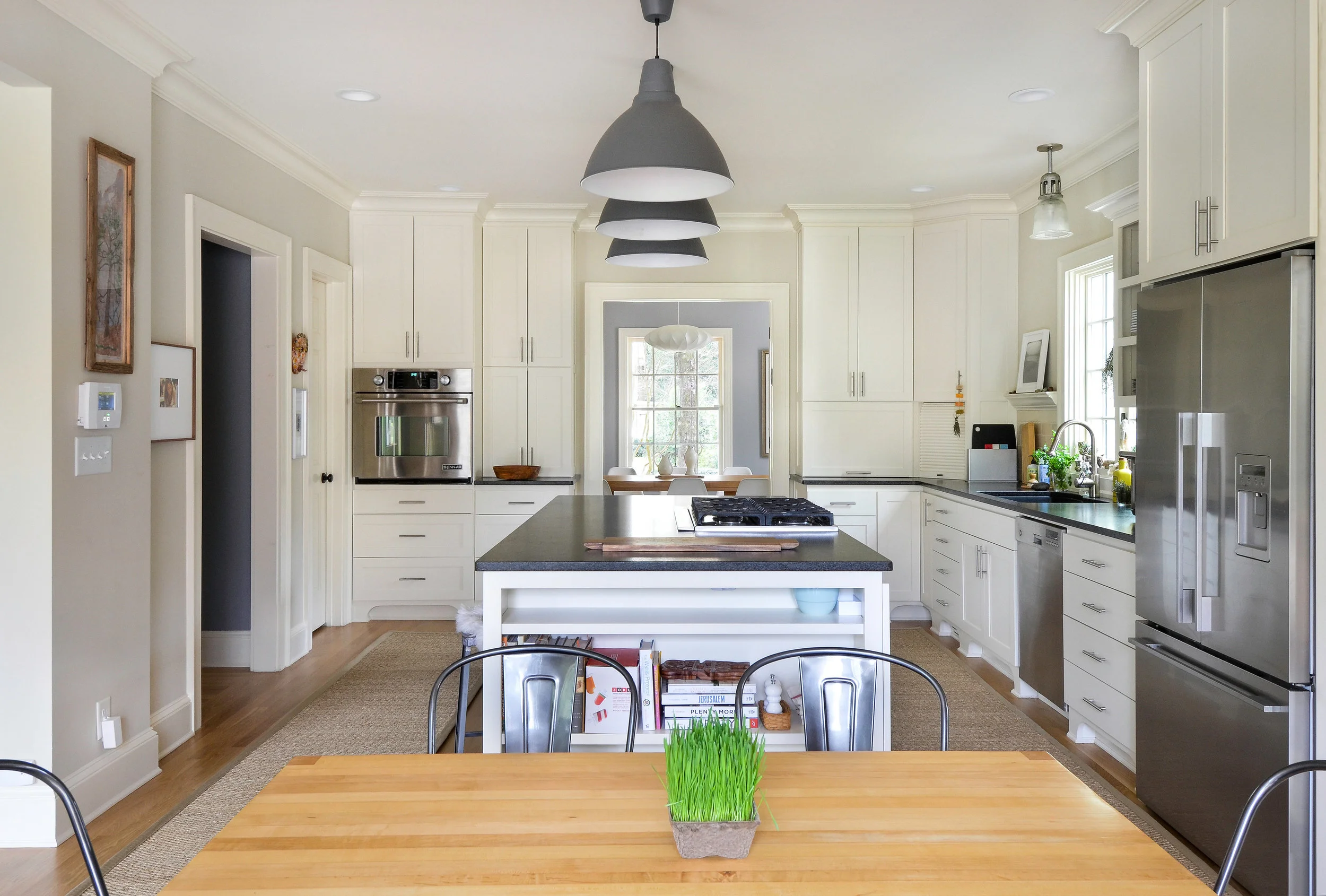 Eat-in Kitchen