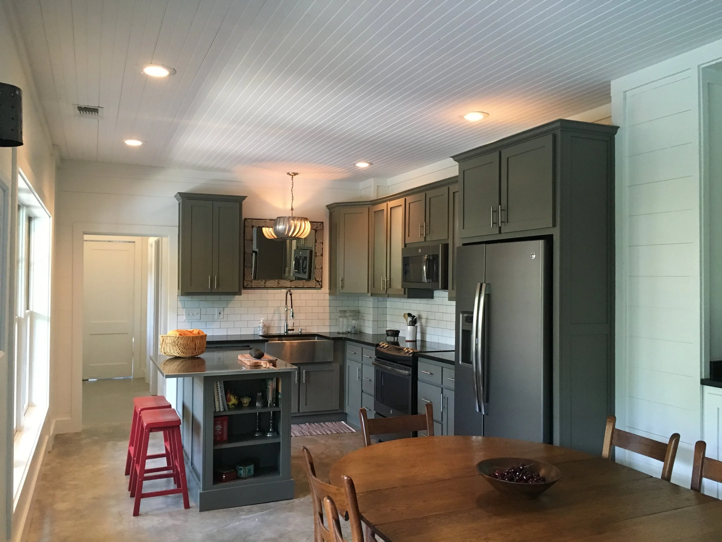 New lakeside kitchen in former basement