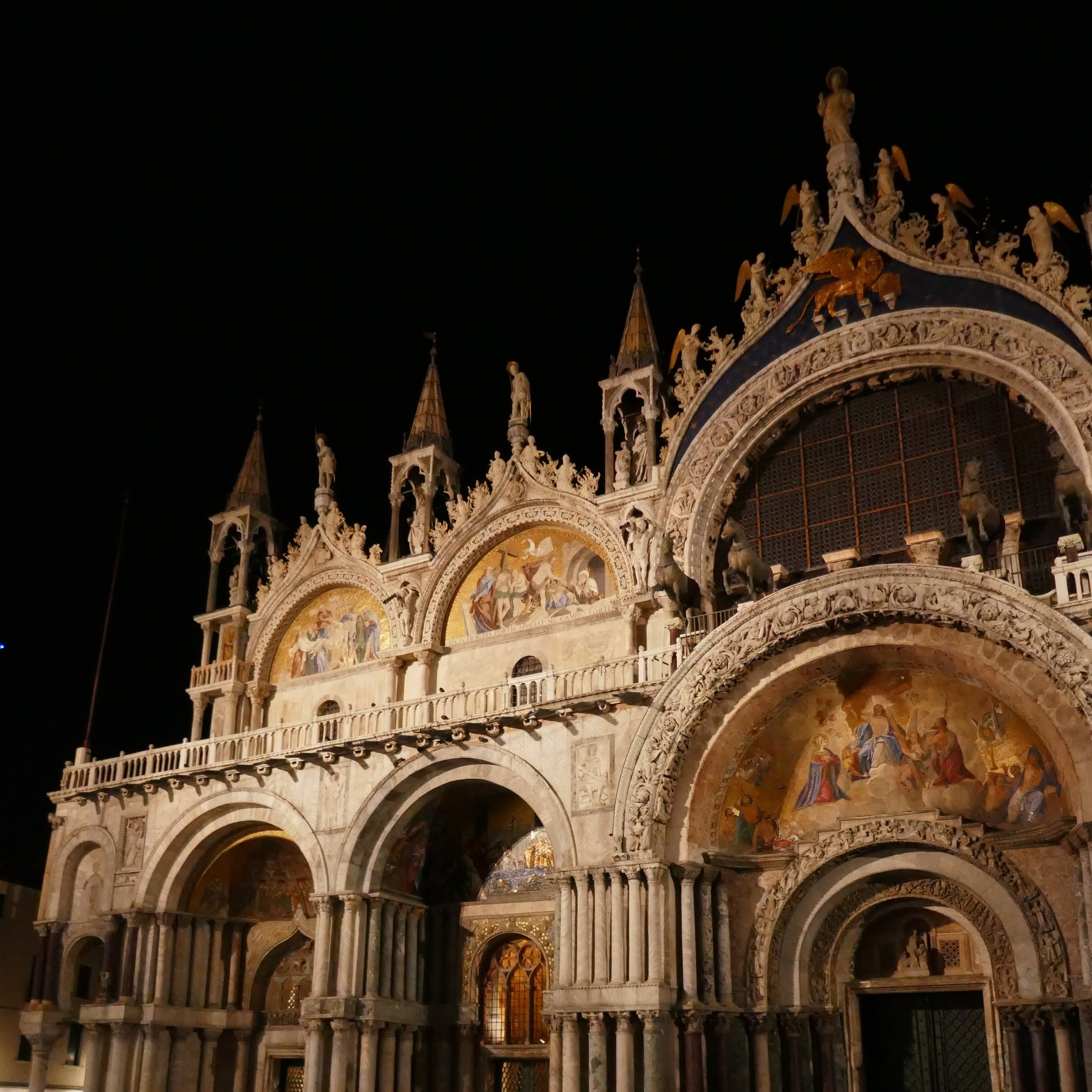 basilica at night.JPG
