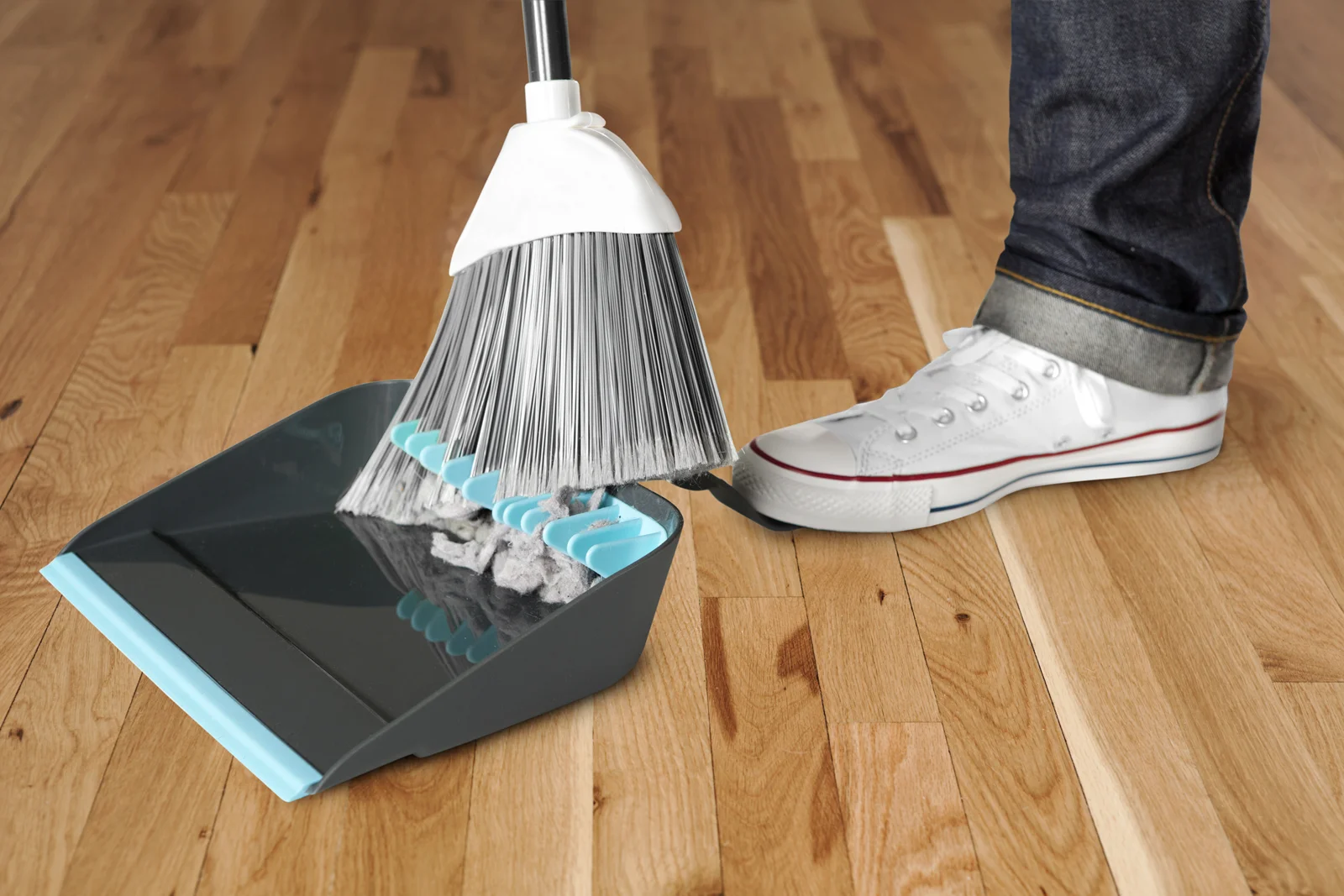 broom_groomer_HR.jpg