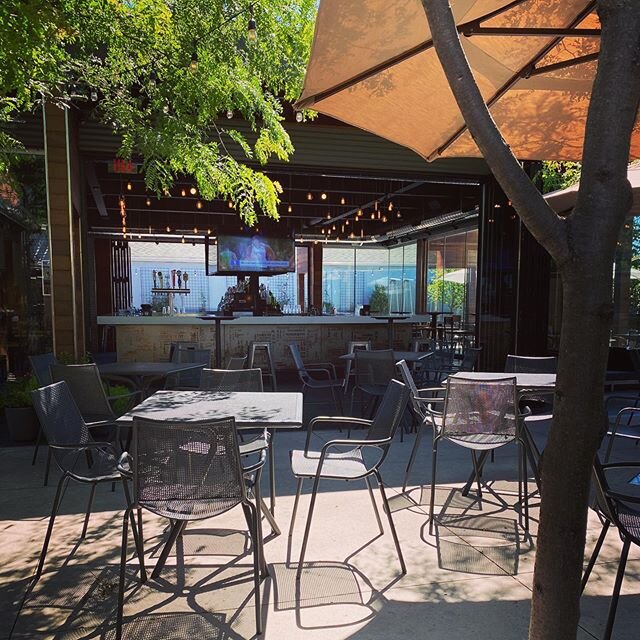 Another gorgeous day for dining #alfresco // Call us to make a reservation // 215-464-3040 #phldineoutdoors #outdoordining #diningalfresco