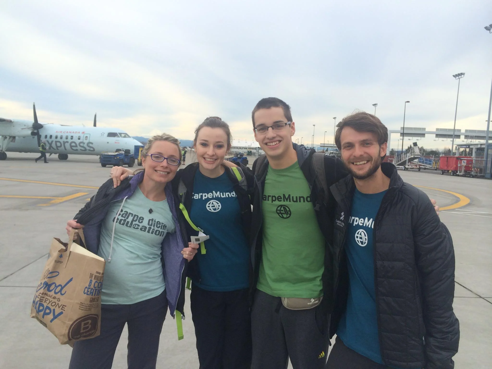 Cameron and Amanda are off to India with their leaders Topher and Lindsey. 