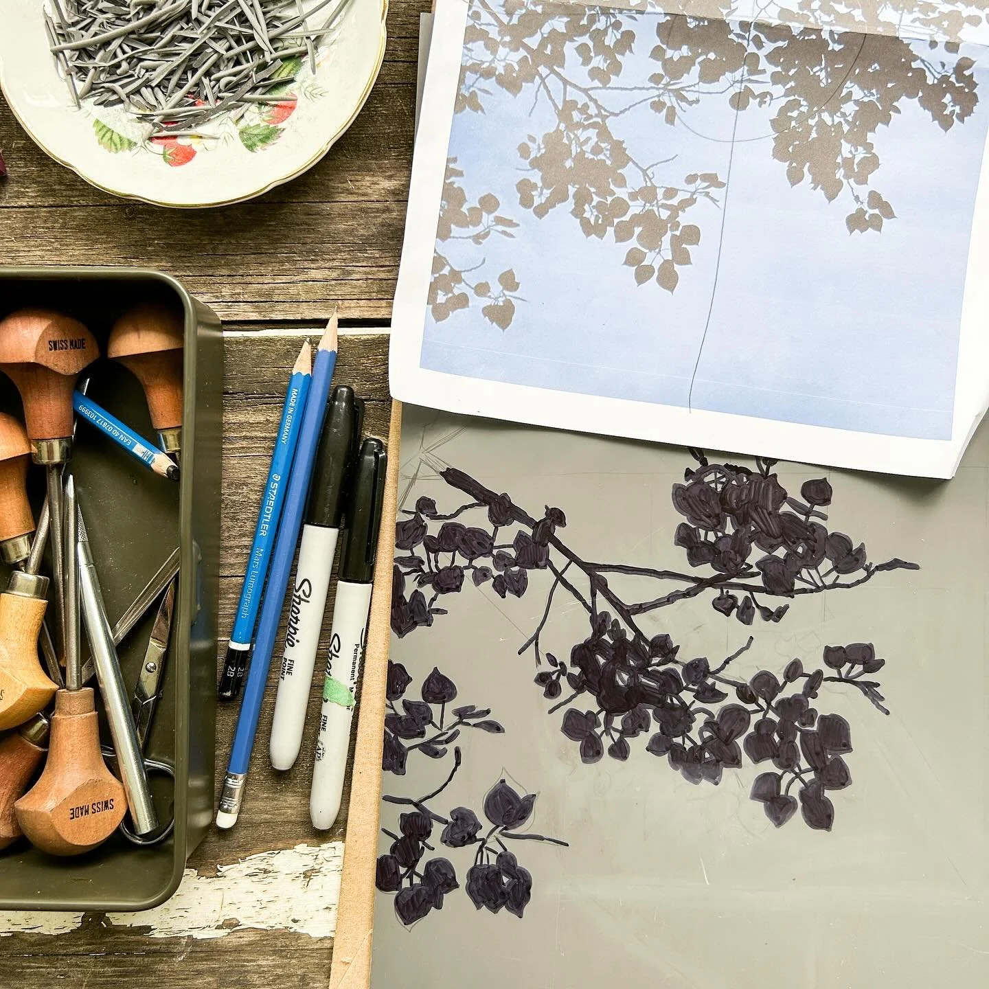 I randomly snapped this photo one evening last week while watching the leaves flutter in the wind, and instantly knew I wanted to create a piece of it&hellip;. to recreate that moment and all I was processing, feeling, thinking. 
It&rsquo;s funny bei