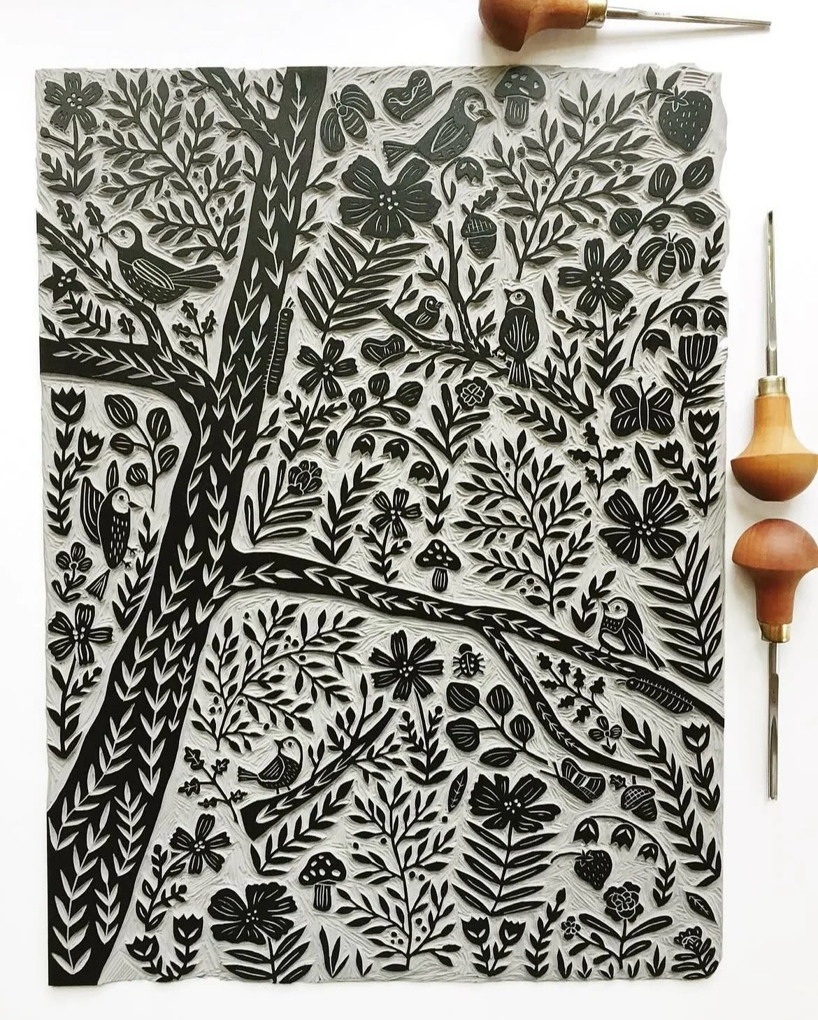 I&rsquo;ve gone ONE &ldquo;Birding&rdquo; print left in stock!

16 x 20&rdquo; 
Hand printed onto beautiful 100% cotton paper.

Picture 1: the inked up block ready to be printed 
Picture 2: details
Picture 3: the finished piece!

#birding #birdartwor