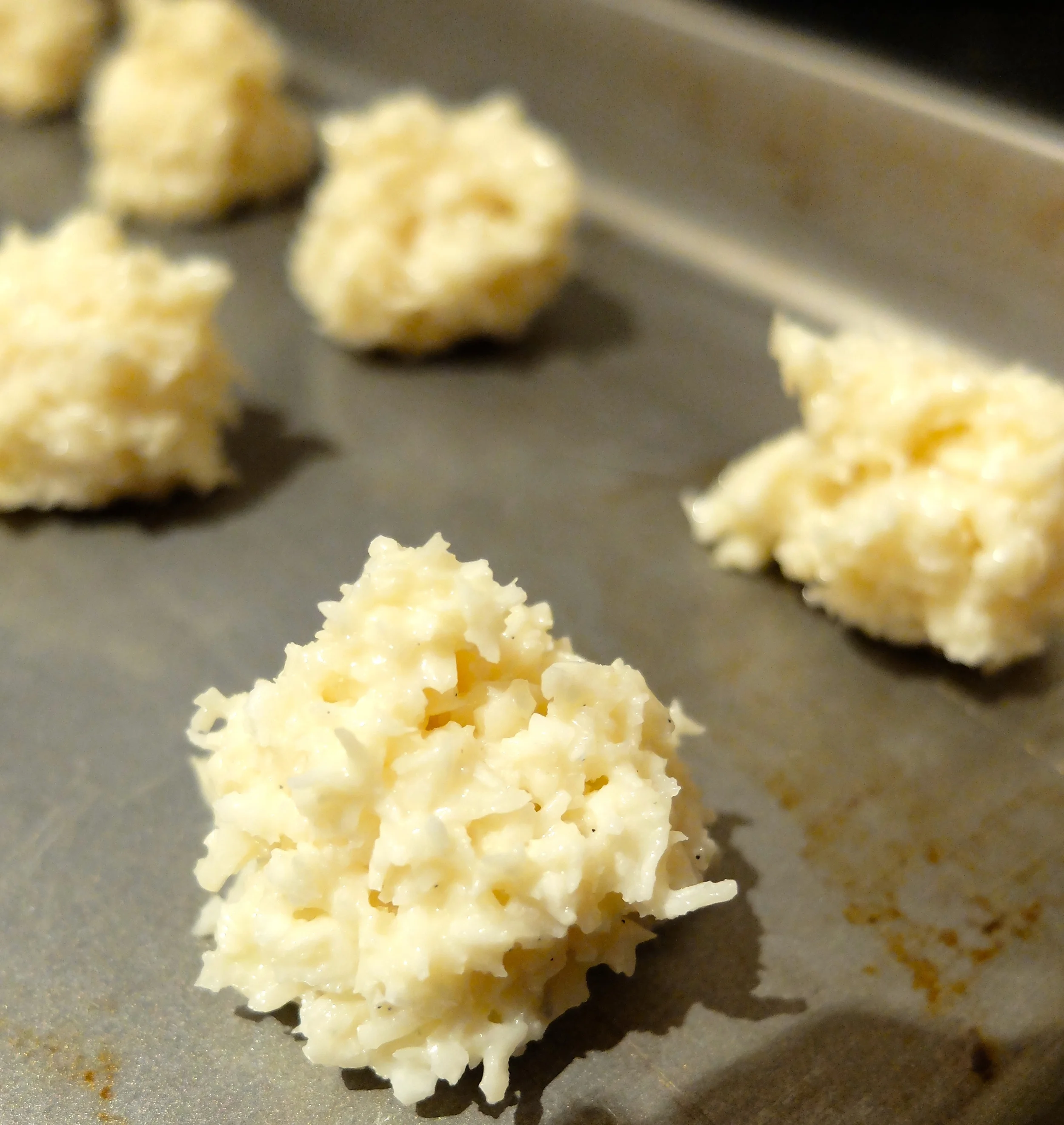 Holiday Almanac December 24: Battle of the Macaroons