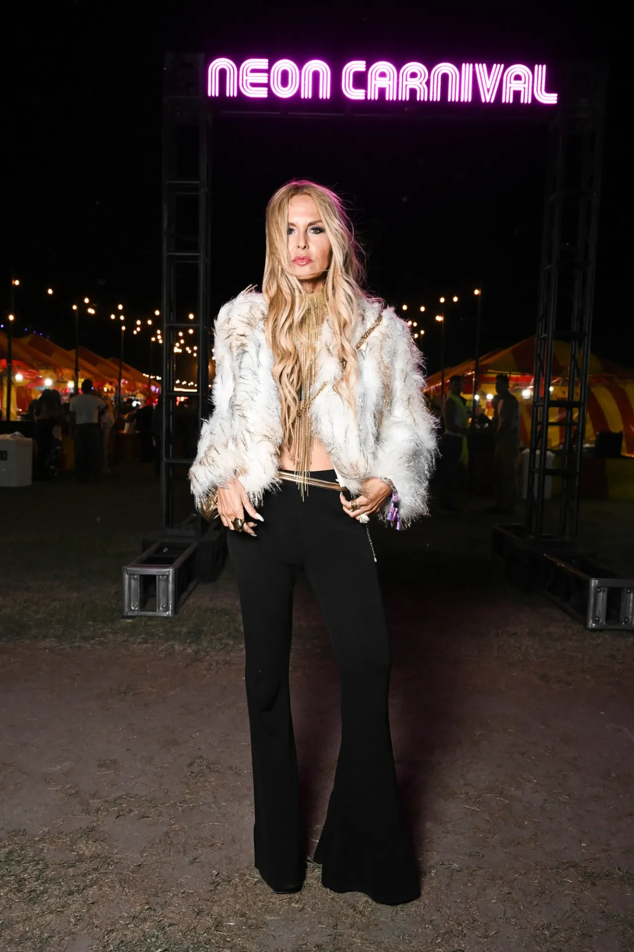 coachella-neon-carnival-2026-06.webp