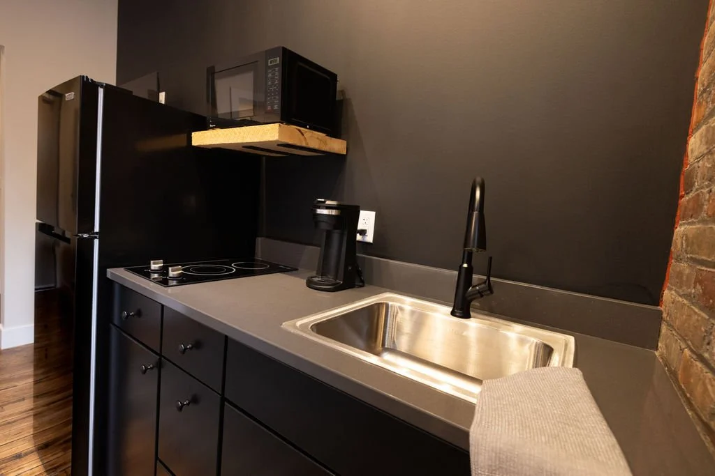 201 Suite - 2.jpg