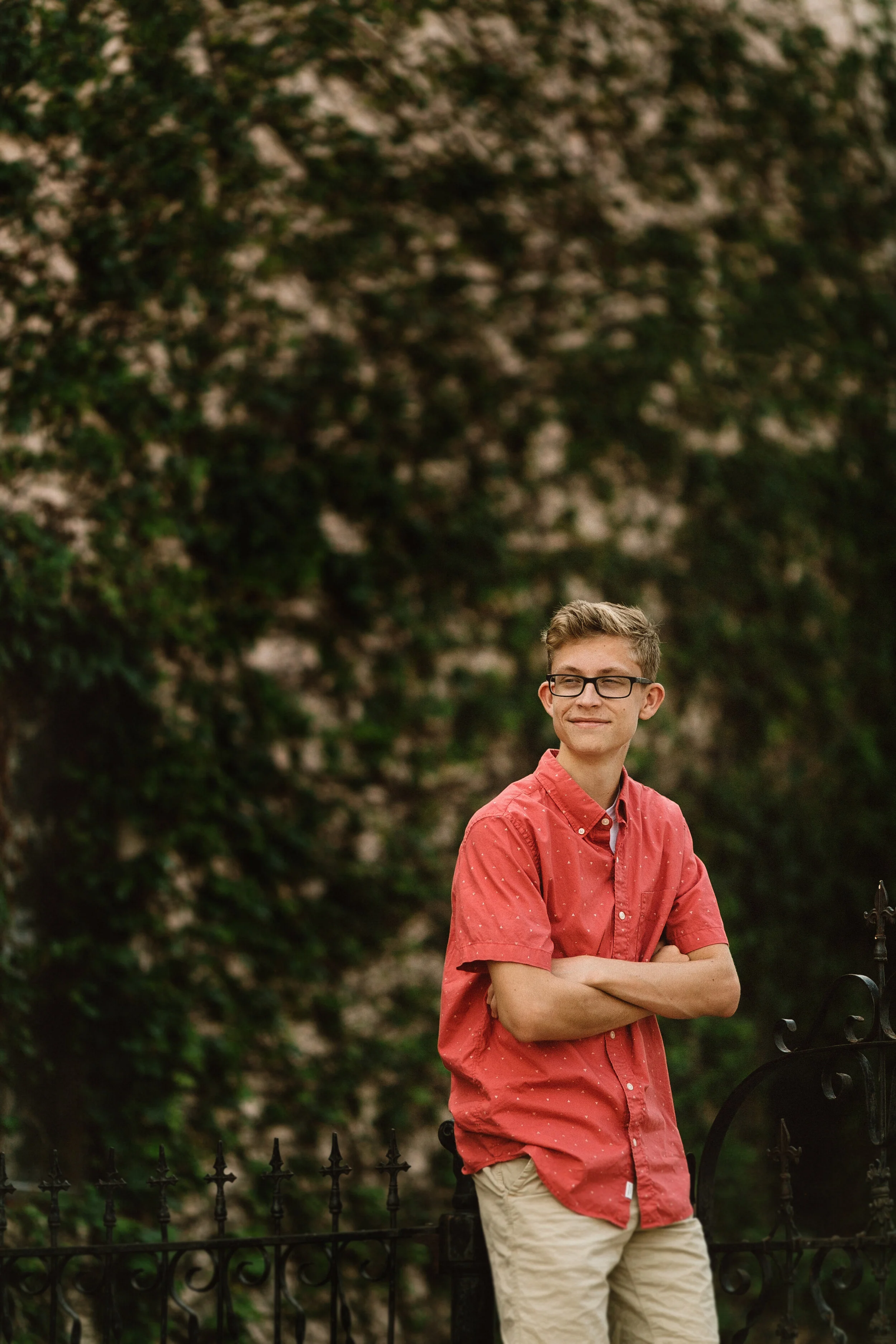 005-Zac Mohr-Senior Pics-Favs.JPG