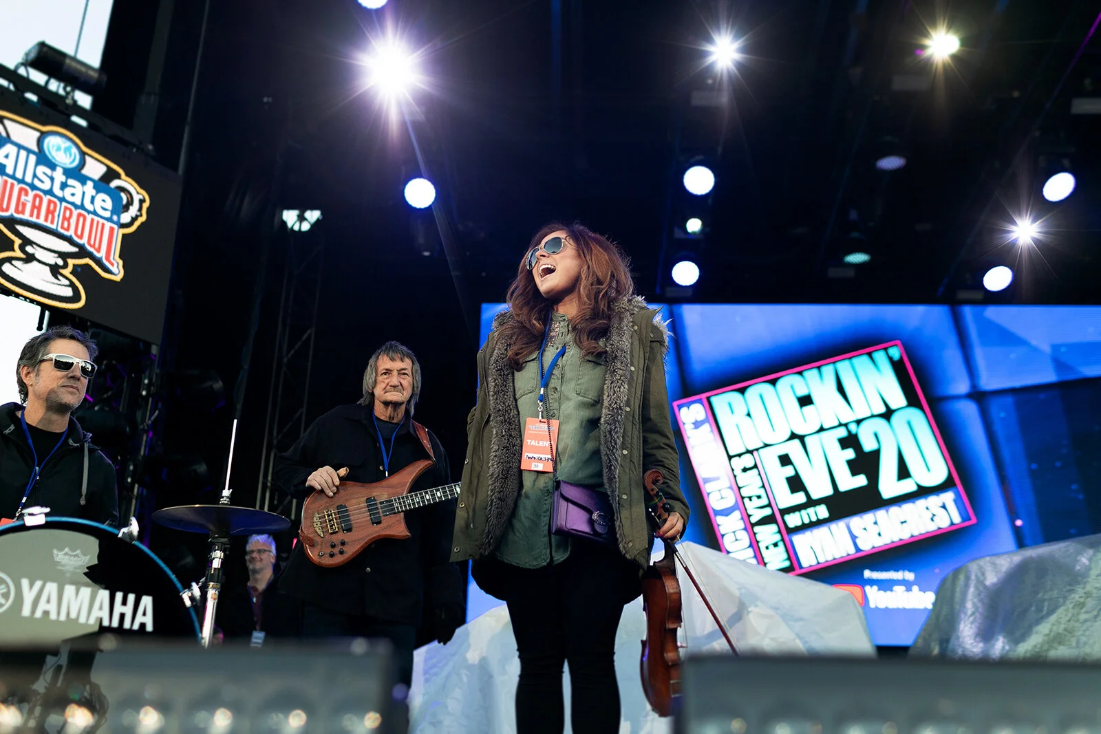 035-as-Amanda Shaw-Dick Clark's New Years Rockin Eve-Edits.JPG