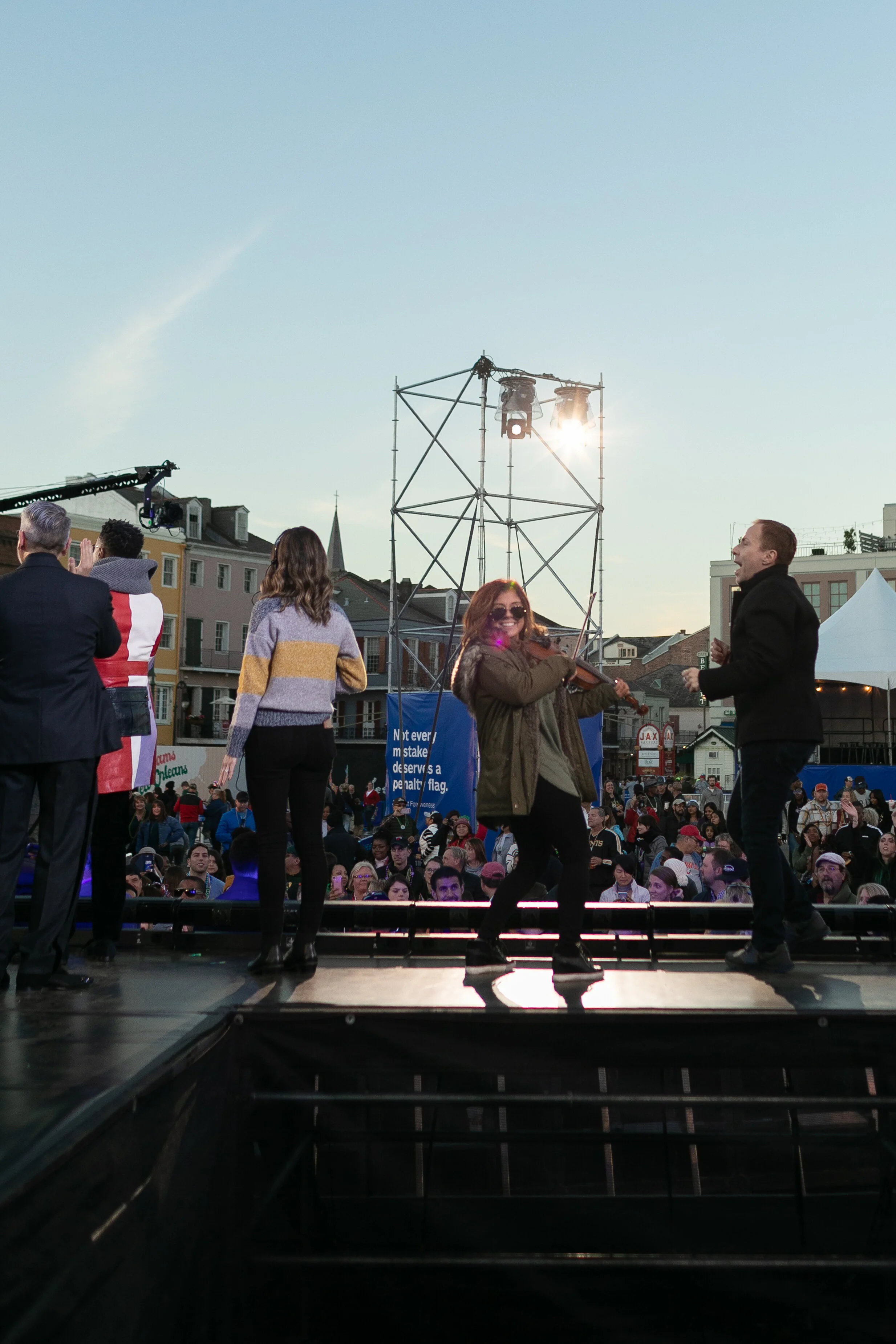 066-as-Amanda Shaw-Dick Clark's New Years Rockin Eve-Edits.JPG