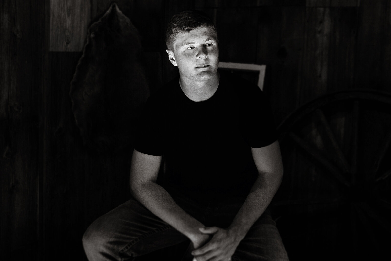 010-jp-Jacob Penner Senior Portraits-Favs.JPG