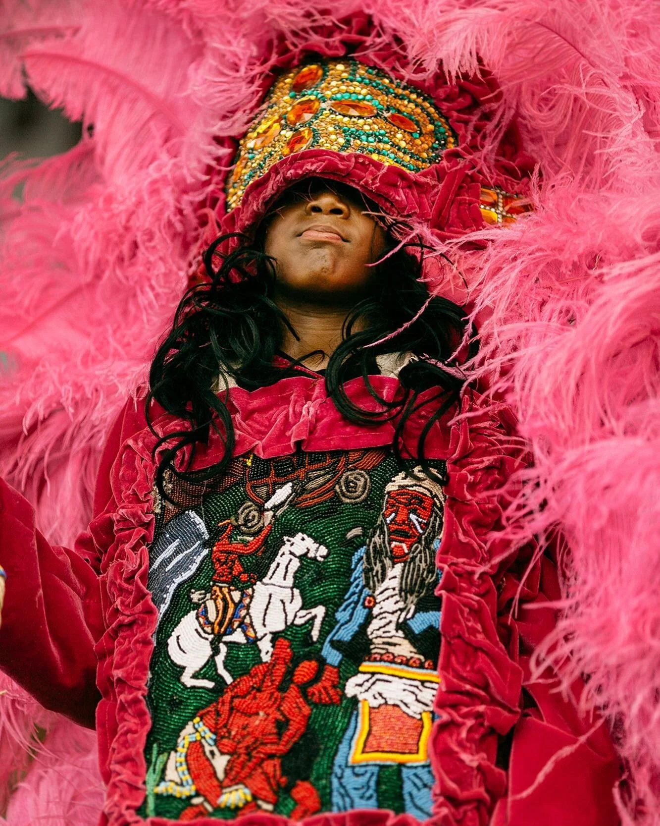 One size fits none! Fight through those obstacles! #tituschildersphotography #mardigrasindians #portraitphotography #nolaindians #canon #canonphotography #portrait #nolalife⚜️