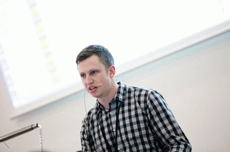 interview-chris-nicoll-capital-radio.gif
