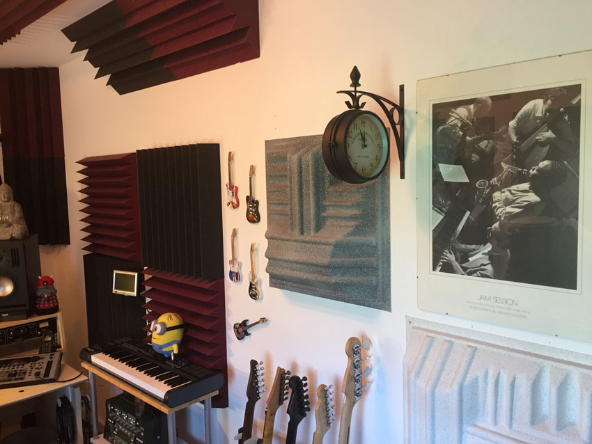 Right Side-Wall with diffusors and absorbers