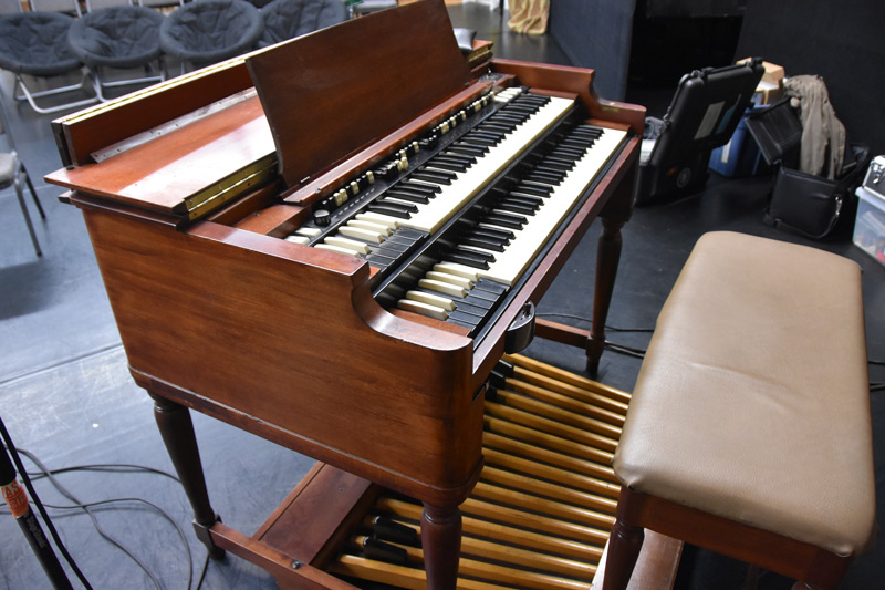 The-mighty-Hammond-B3-Organ.jpg