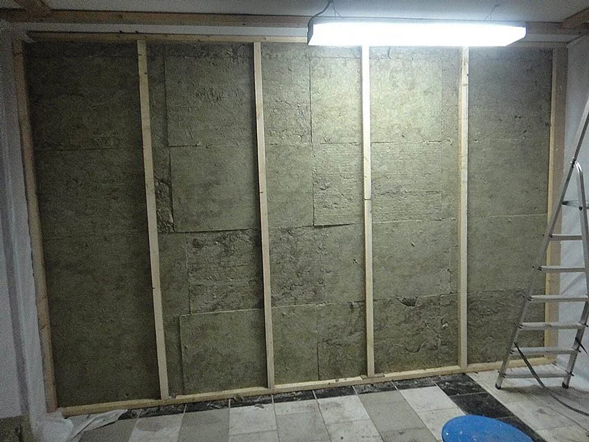 Fig-9-Back-wall-mineral-wool-layer.jpg