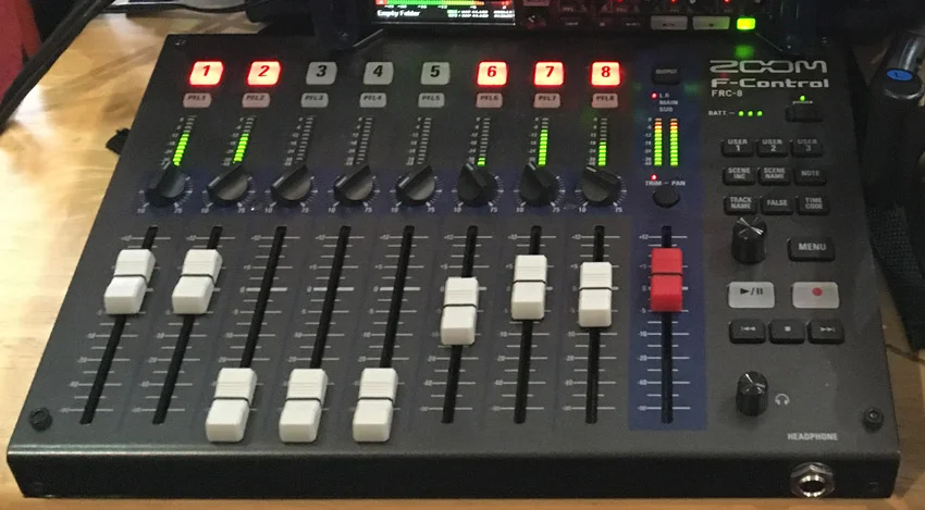 Zoom-F-Control.jpg