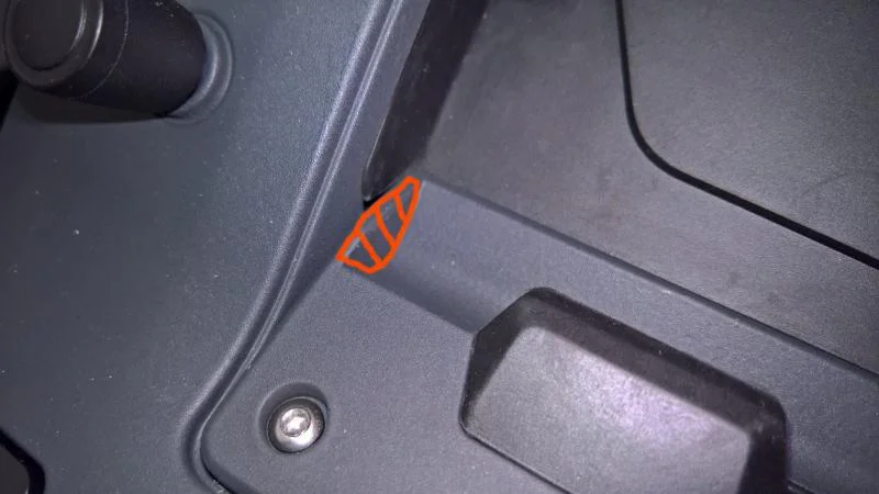 Pro-Tools-Dock-Hack-To-fit-an-iPad-Pro-10.5"