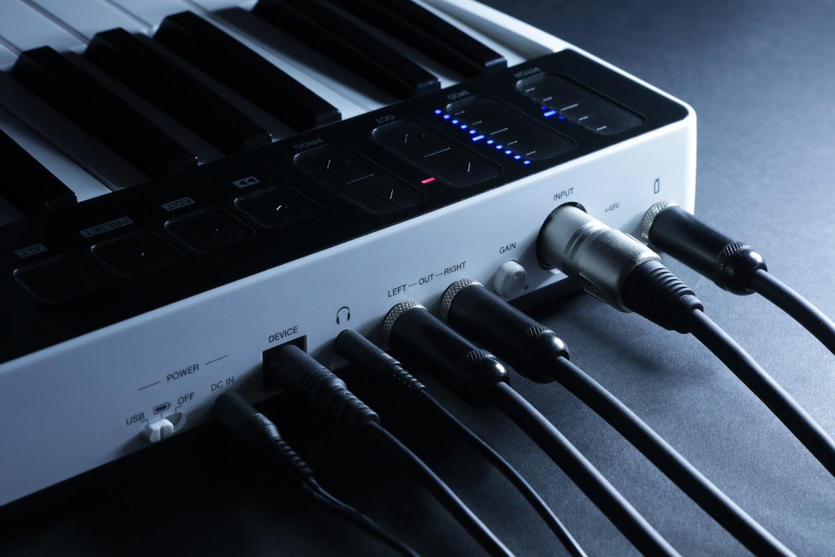 Review-IK-Multimedia-iRig-Keys-IO-05-Back-Panel.jpg