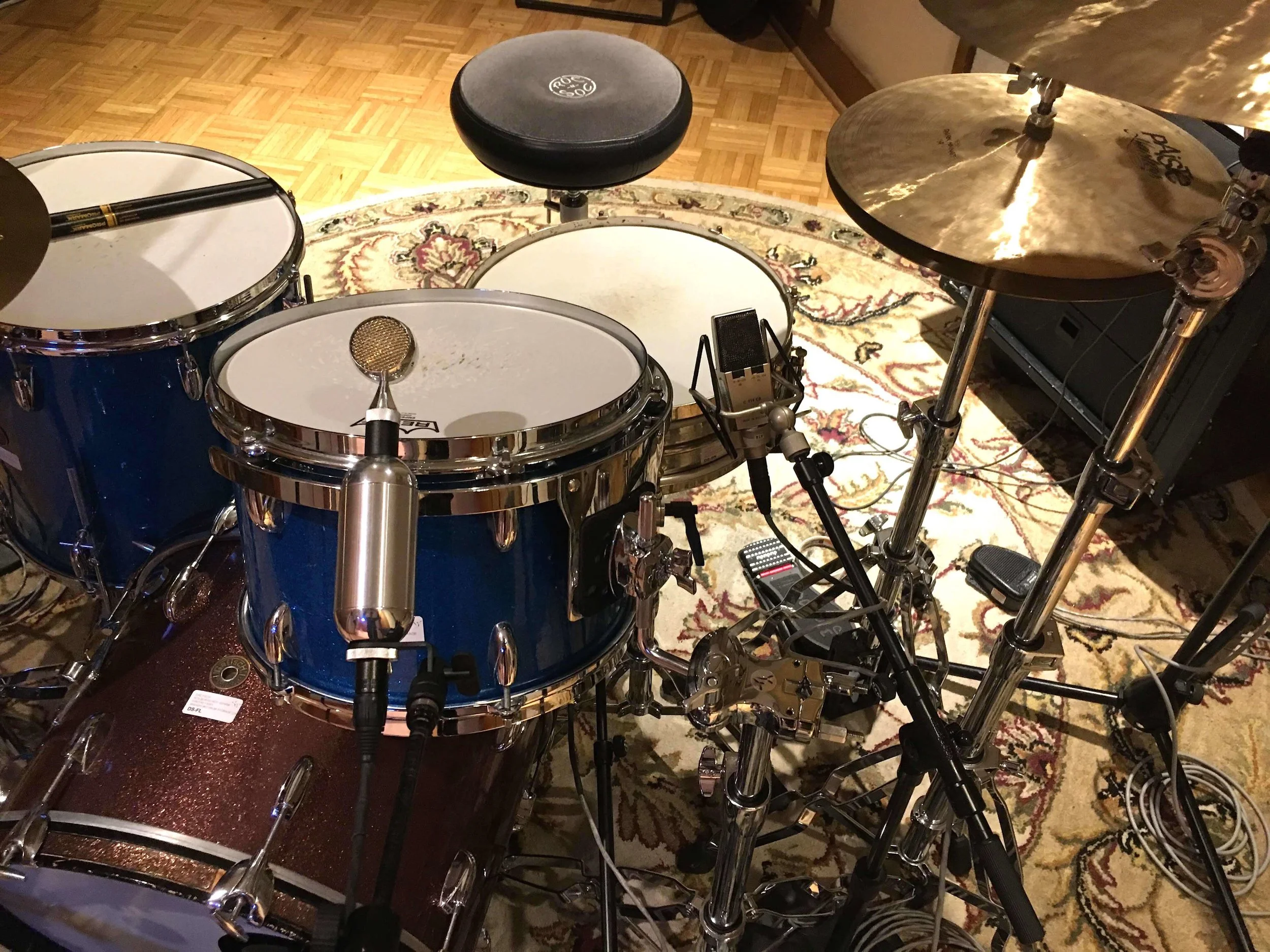 Kit CLOSE.jpg