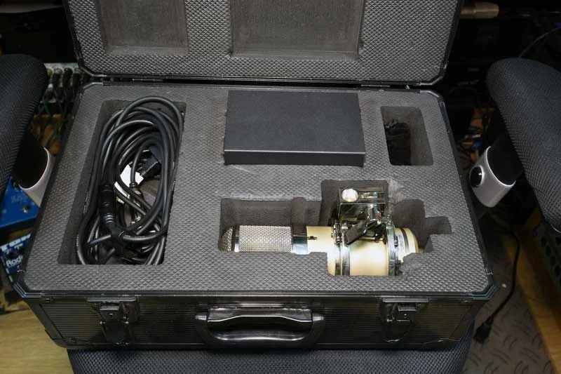 Lauten Audio Eden In Flightcase With PSU & Cables
