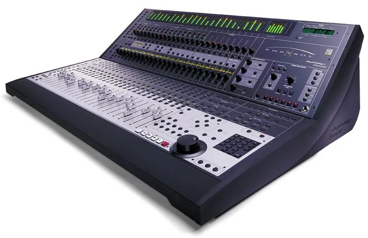 digidesign avid pro tools used control 24 surface.jpeg
