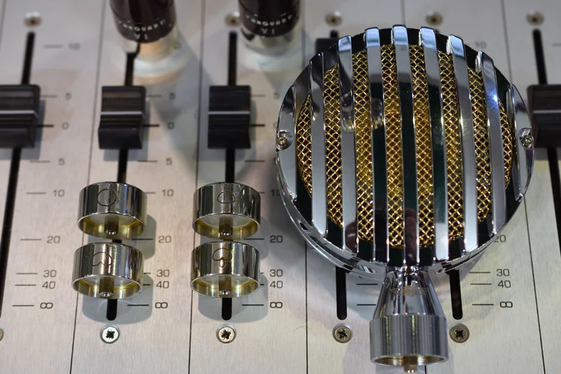 Vanguard V1S Capsule Choices, V34C Lolli, Cardioid, Hyper Cardioid, Half Cardioid Or Omni Capsule.