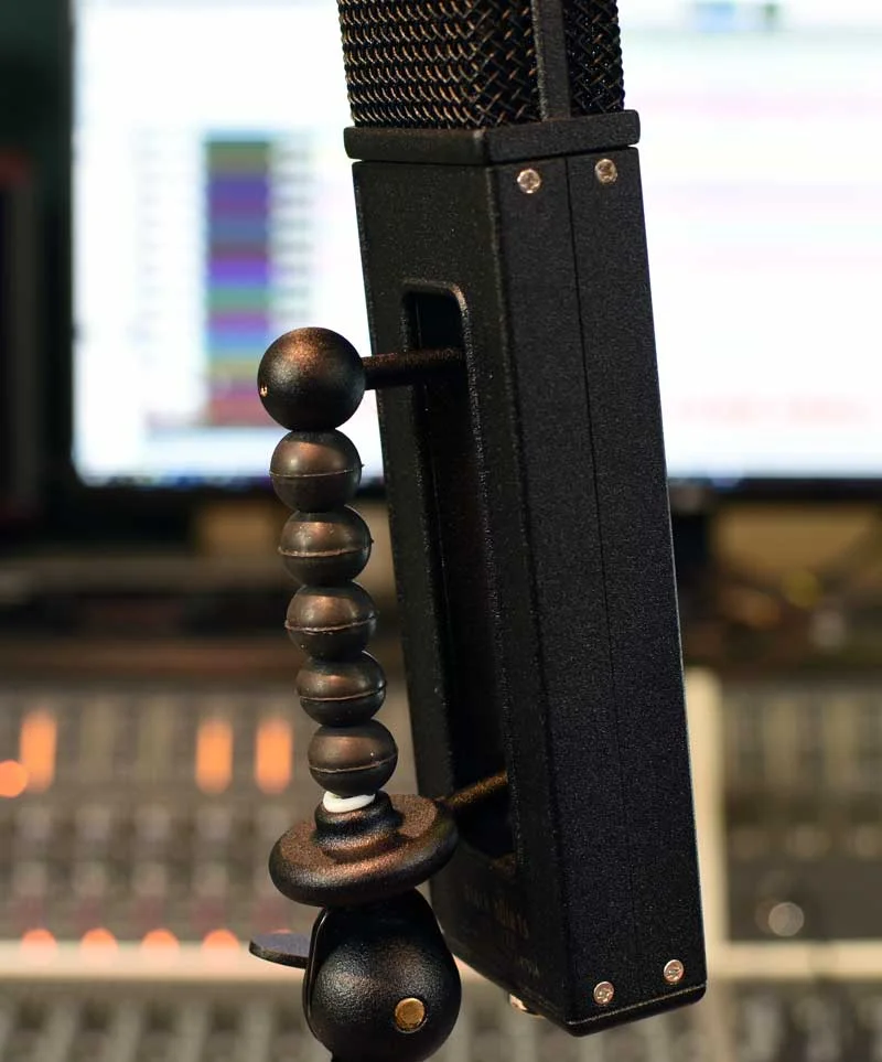 JZ’s very interesting shock-mount system.